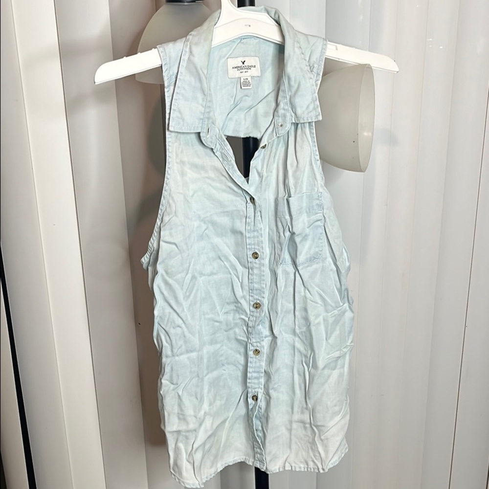 American Eagle Outfitters Light Blue Sleeveless Shirt
